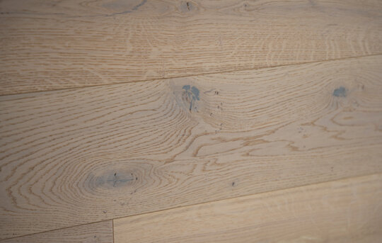 Hollington Plank detail swatch