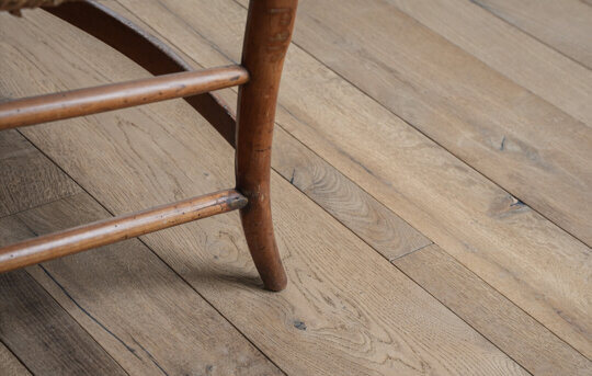 Baslow Random Width planks with wooden chair