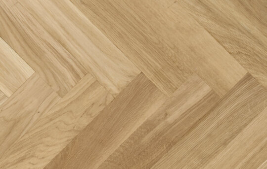 Vienne Herringbone wood flooring swatch