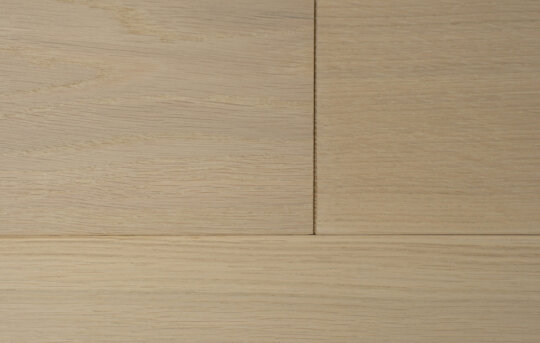 Delphis Plank detail swatch