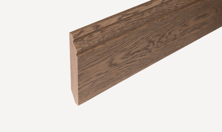 140mm Oak Skirting, full profile image. Hand Finished as Husk.