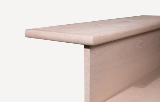 Mitre return detail to riser