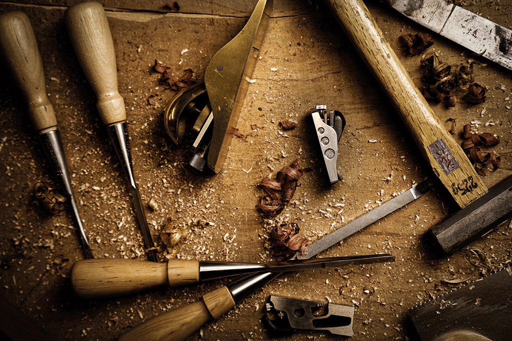 Honest Craftmanship with Rob Glassey: Tools overhead