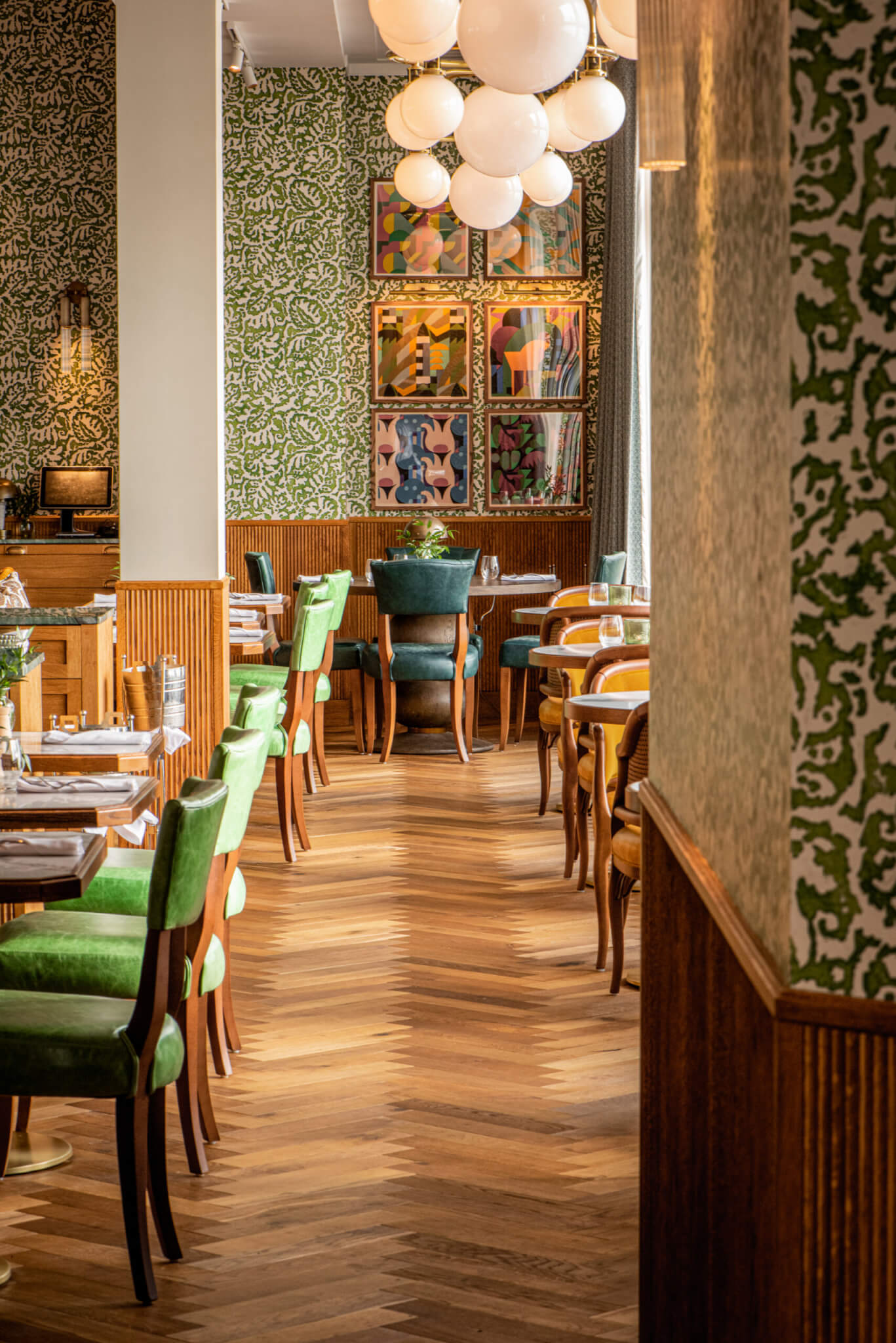 Restaurant RenMor Headland Hotel c/o Magdalena Gough Photography, DO Design Studio